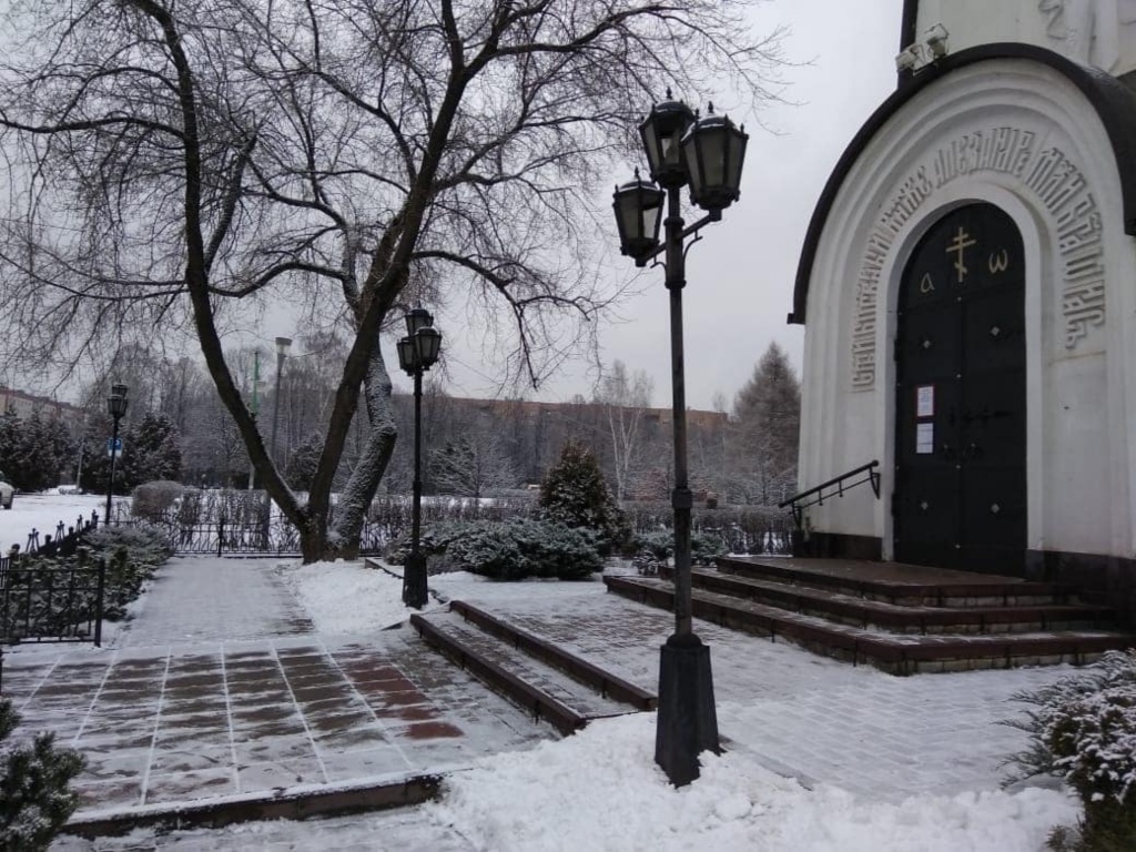 Общественная палата г.о. Королёв после снегопада 11 января провела мониторинг по очистке от снега территорий города.jpg