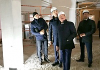 Глава Королёва проконтролировал ход реконструкции социальных объектов