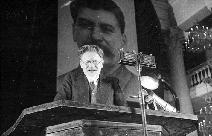 фото 4 Калинин на трибуне.jpg