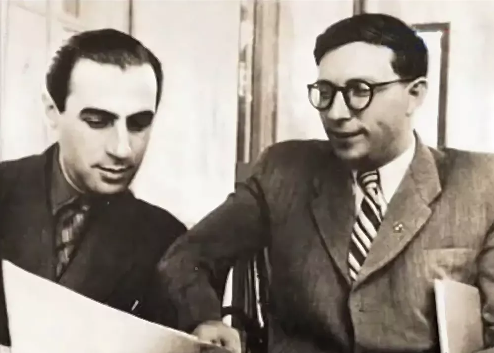 Аркадий Островский и Лев Ошанин.png