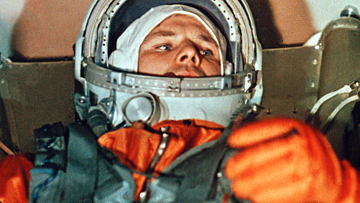 Юрии Гагарин. iz.ru.jpg