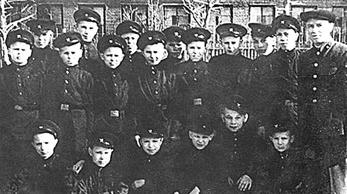 Учащиеся ремесленного училища РУ-3 1941 г..jpg