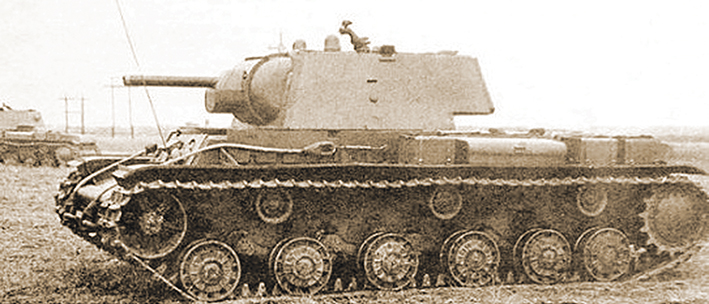 8. 76-мм Ф-32 на КВ-1.jpg