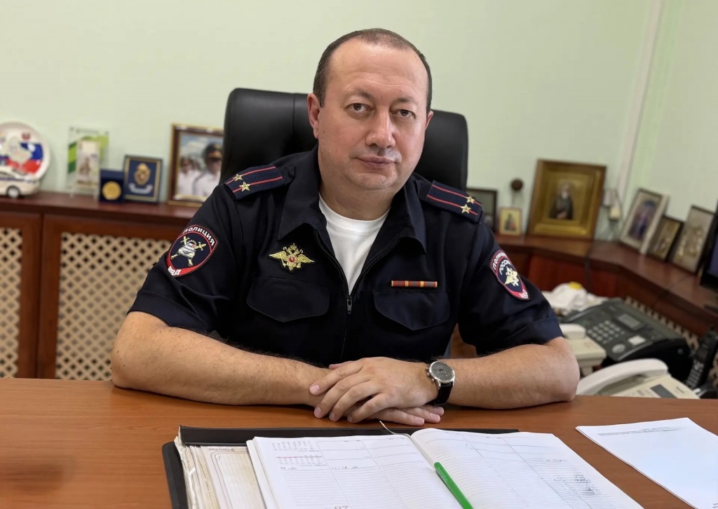 Адамов.jpg