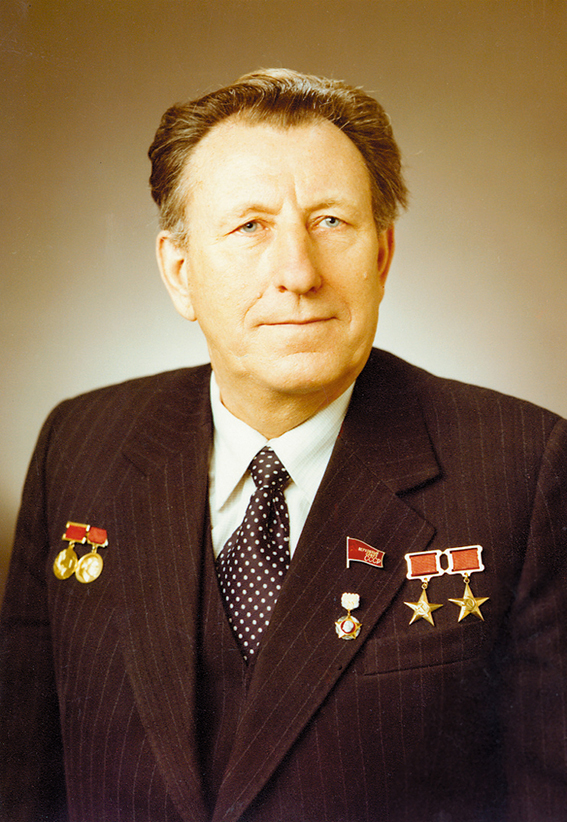 УТКИН портрет.jpg