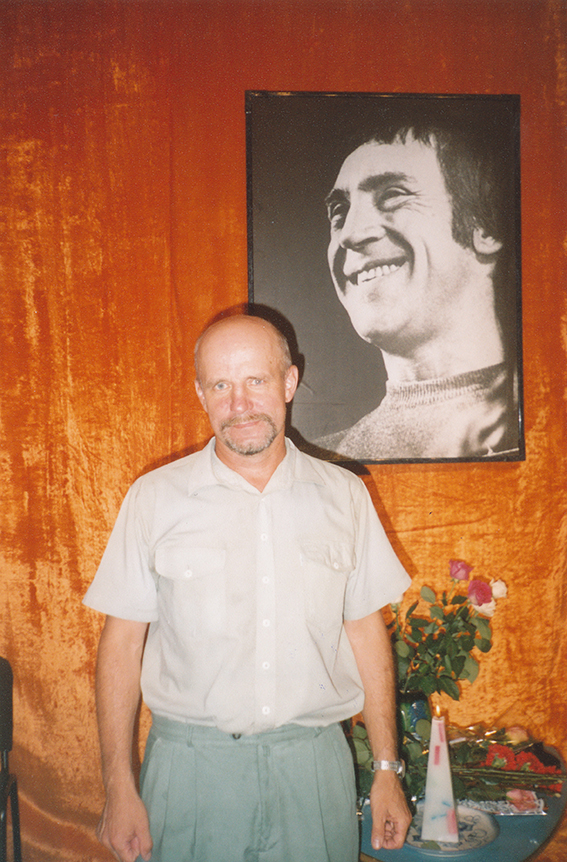 5. Валерий Соколов на вечере памяти В.Высоцкого 2005 г..jpg