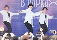Танцует вся Россия