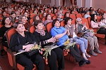 Светлый праздник — женский день