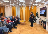 Сотрудница Госавтоинспекции в Королёве встретилась с участниками клуба «Активное долголетие»