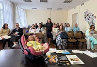 Беседу с будущими родителями по правилам перевозки детей провели сотрудники Госавтоинспекции в г.о. Королёв Беседу с будущими родителями по правилам перевозки детей провели сотрудники Госавтоинспекции в г.о. Королёв