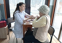 «…Забота о себе — по чайной ложечке три раза в день»