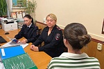 В Королёве сотрудники полиции и общественник провели акцию, приуроченную к Всероссийскому дню правовой помощи детям