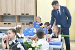 Школа — это светлый дом, мы учиться будем в нём